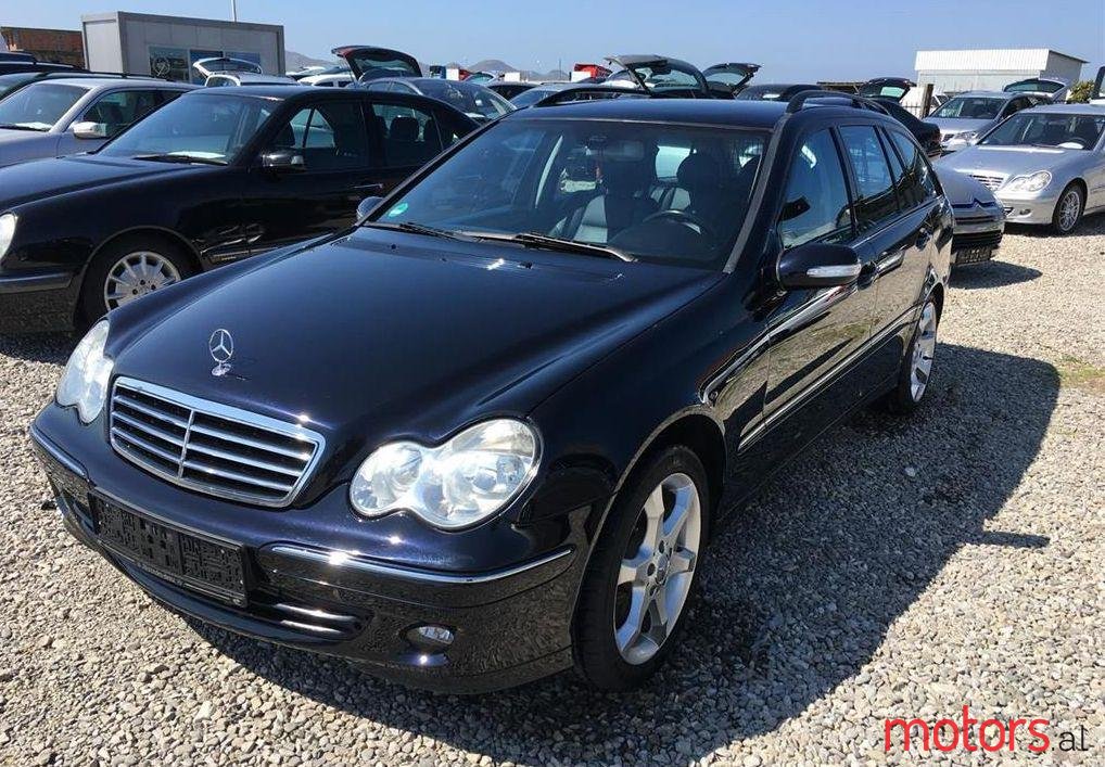 2005' Mercedes-Benz C 220 photo #1