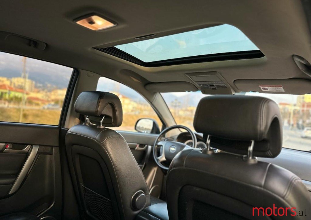 2008' Chevrolet Captiva photo #6