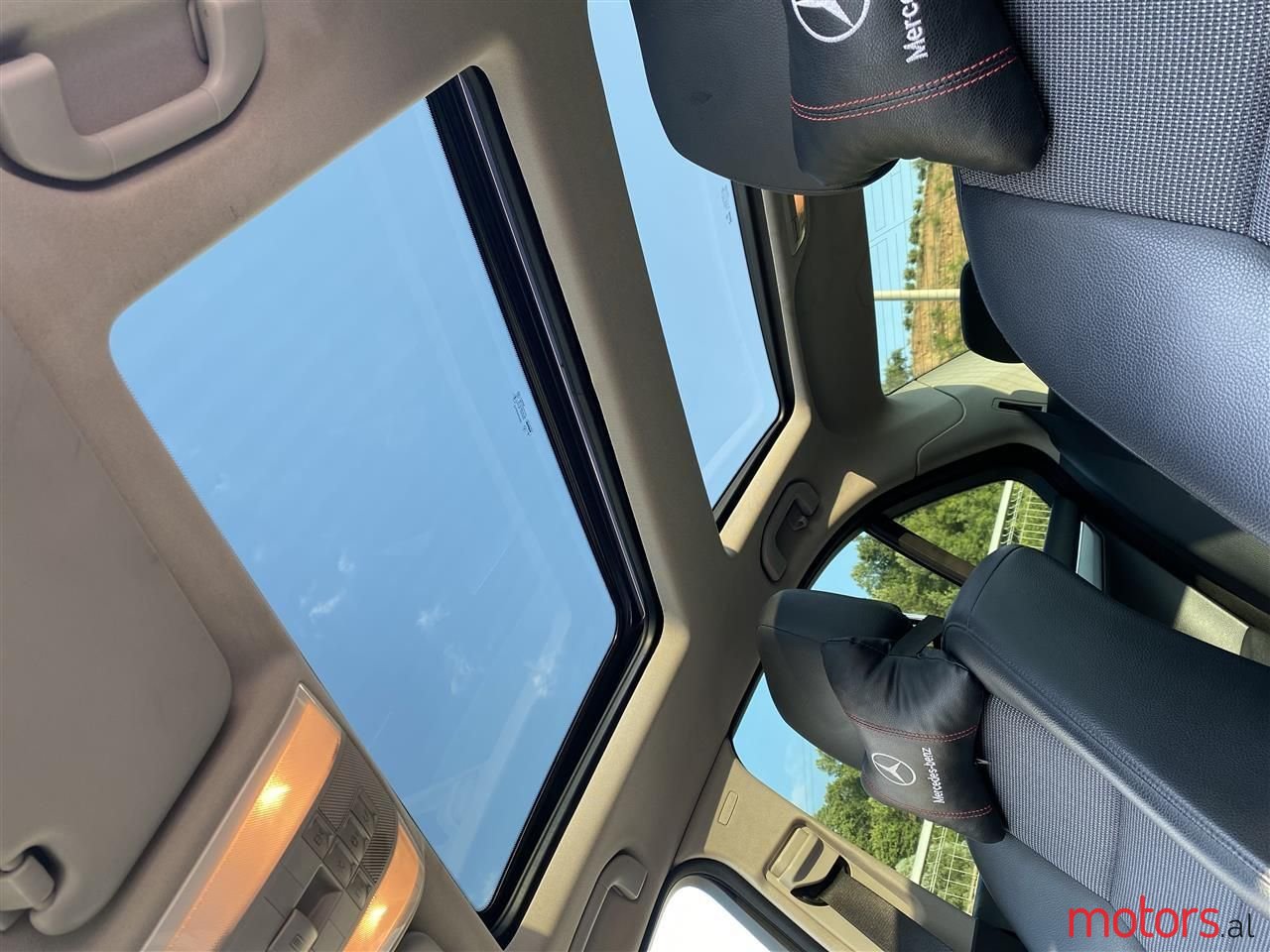 2008' Mercedes-Benz C 220 photo #2