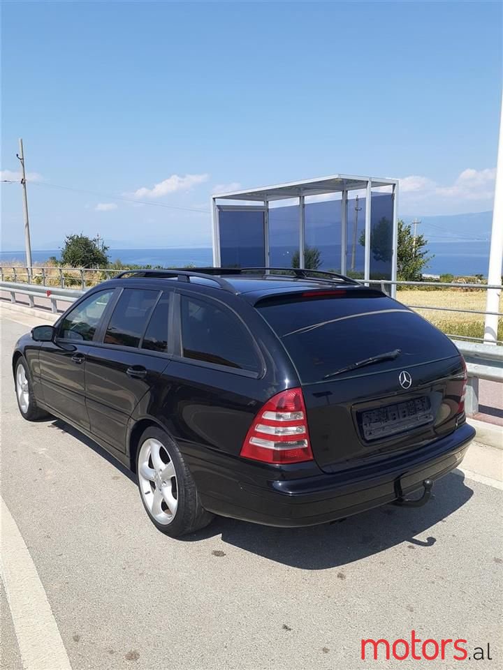 2005' Mercedes-Benz C 220 photo #4