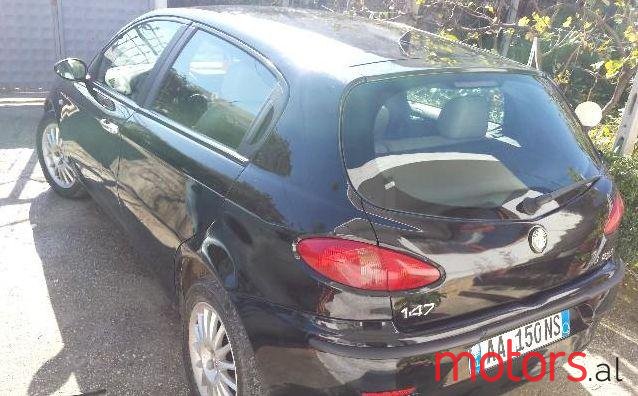2003' Alfa Romeo Alfa 147 photo #2