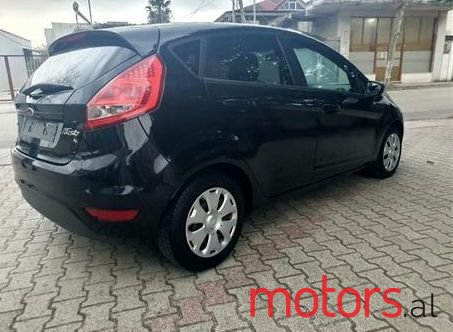 2011' Ford Fiesta photo #6