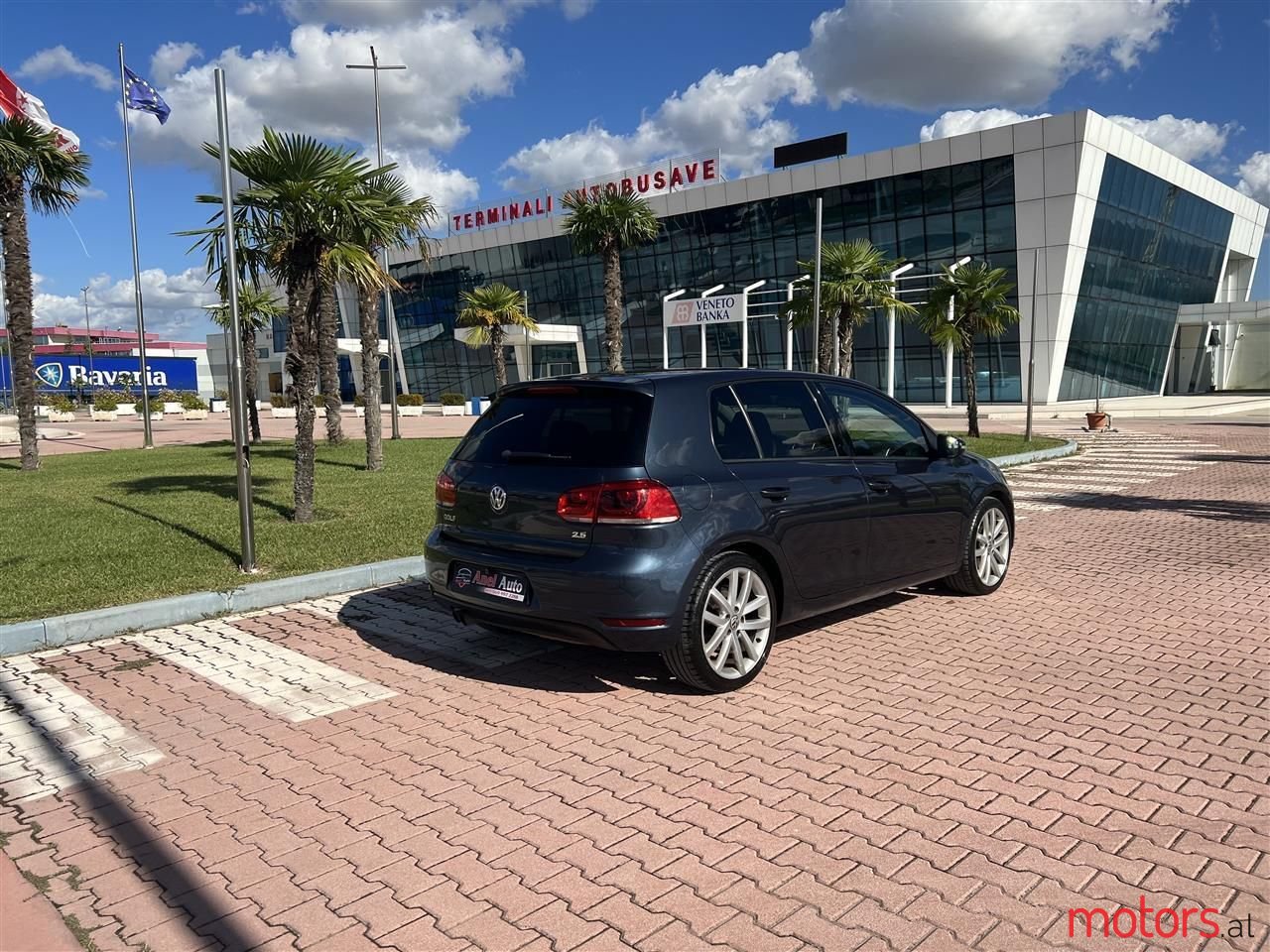 2012' Volkswagen Golf photo #6