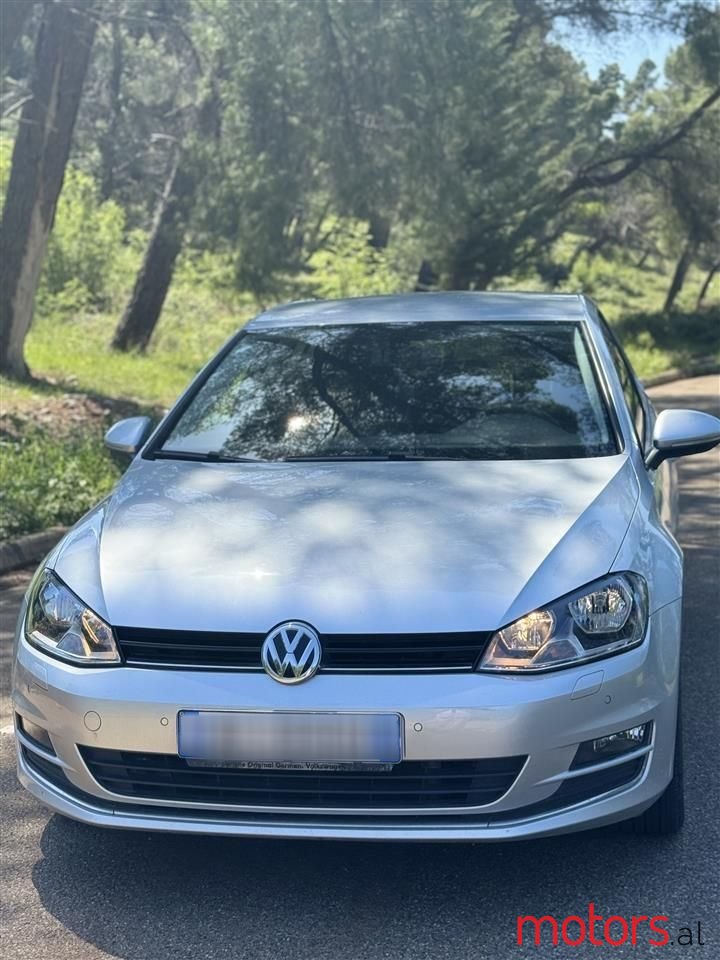 2014' Volkswagen Golf photo #1