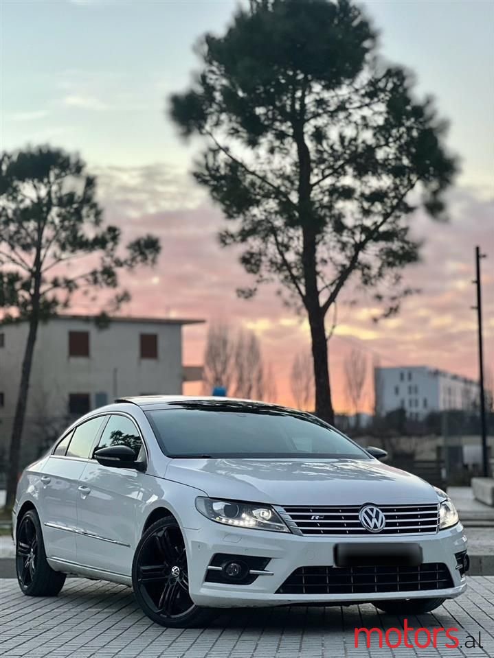 2015' Volkswagen Passat photo #3