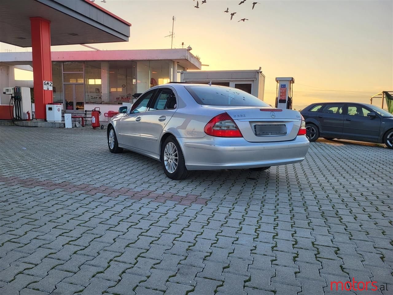 2007' Mercedes-Benz E 220 photo #4