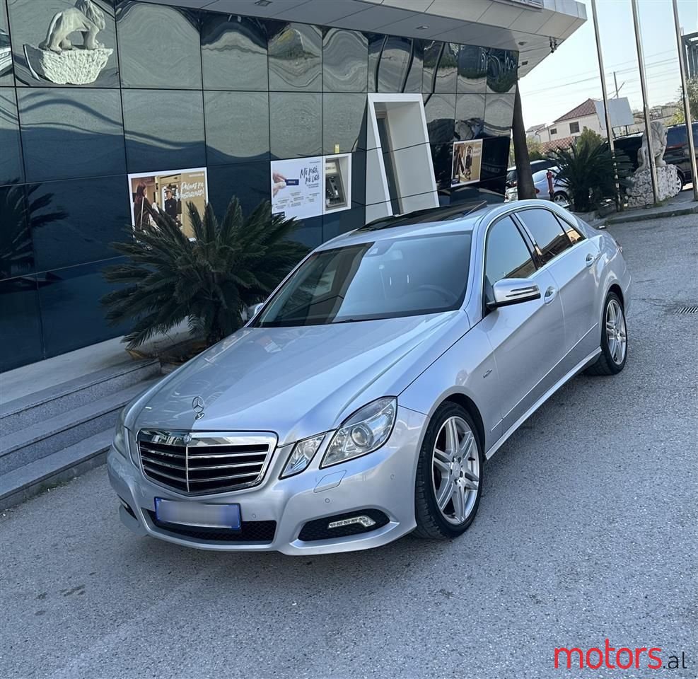 2010' Mercedes-Benz 220 photo #6