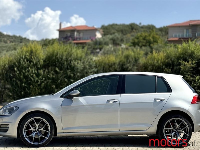 2014' Volkswagen Golf photo #6