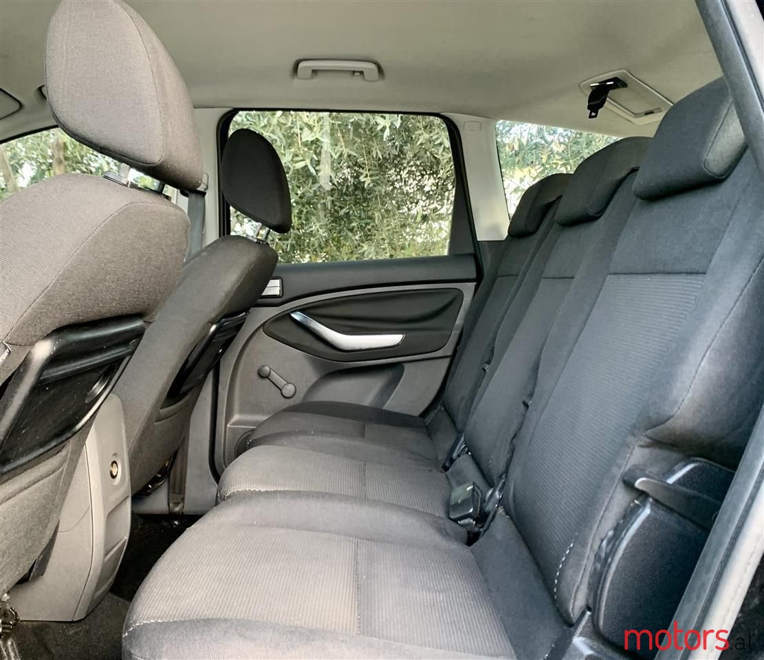 2010' Ford C-MAX photo #5