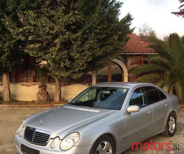 2006' Mercedes-Benz E 220 photo #1