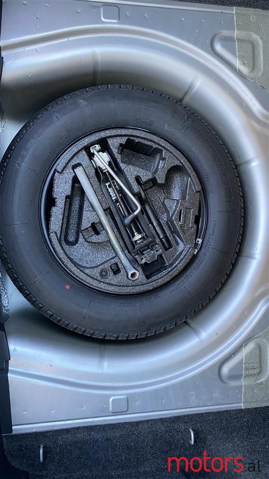 2007' Skoda Octavia photo #2