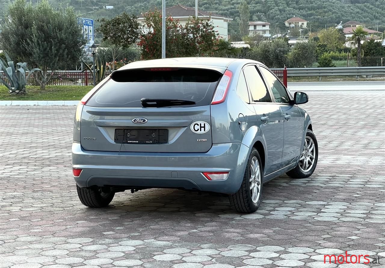 2009' Ford Focus photo #3