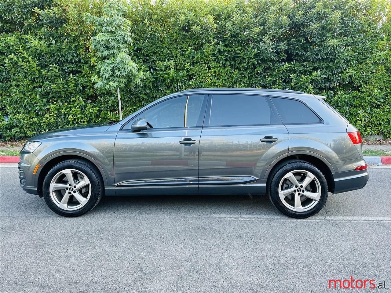 2018' Audi Q7 photo #2