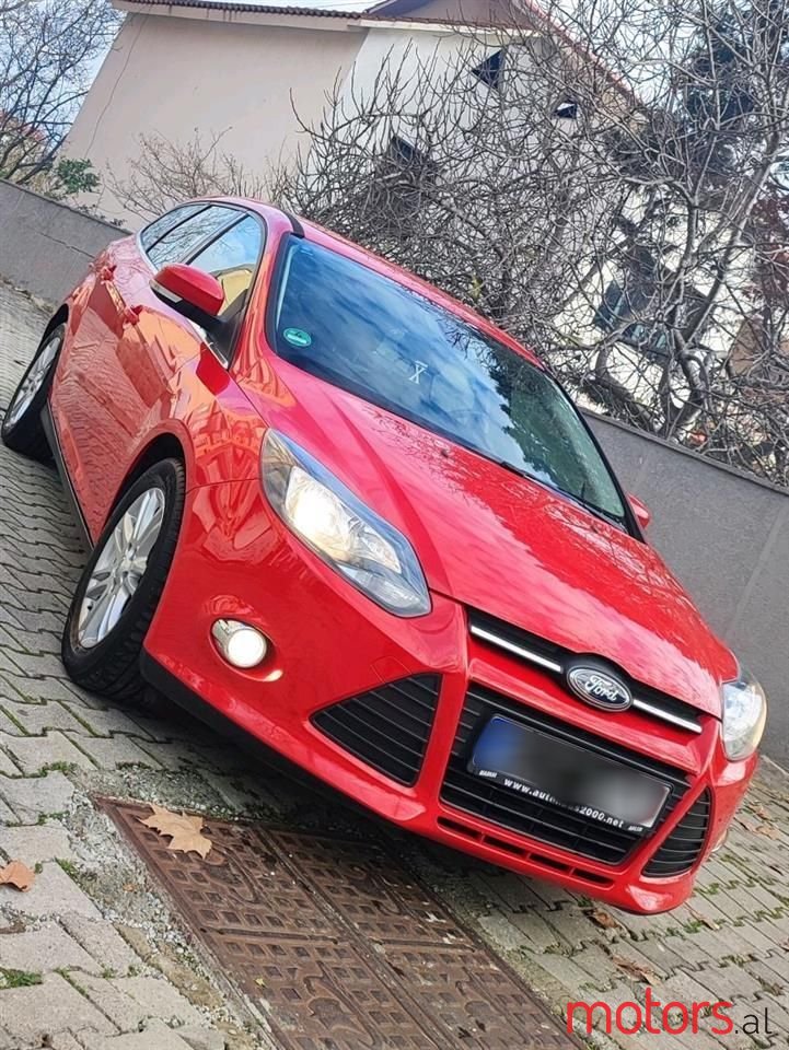 2012' Ford Focus photo #5