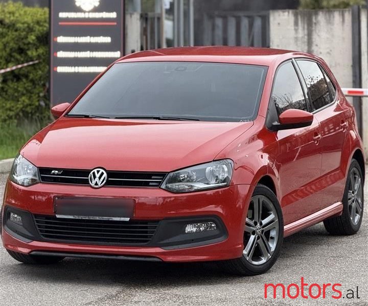 2014' Volkswagen Polo photo #1