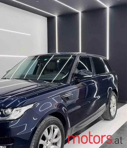 2015' Land Rover Range Rover Sport photo #2