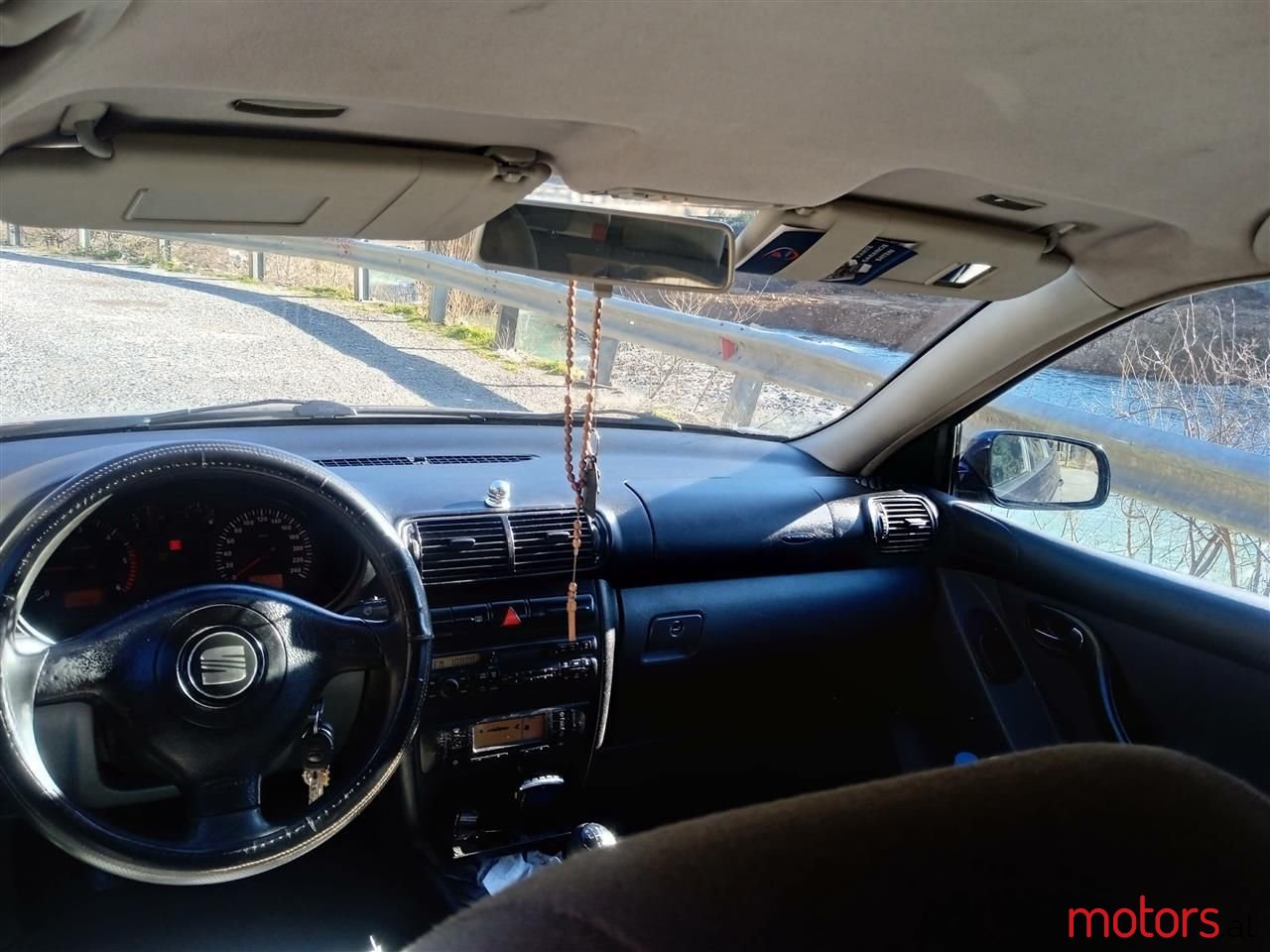 2001' SEAT Leon photo #3