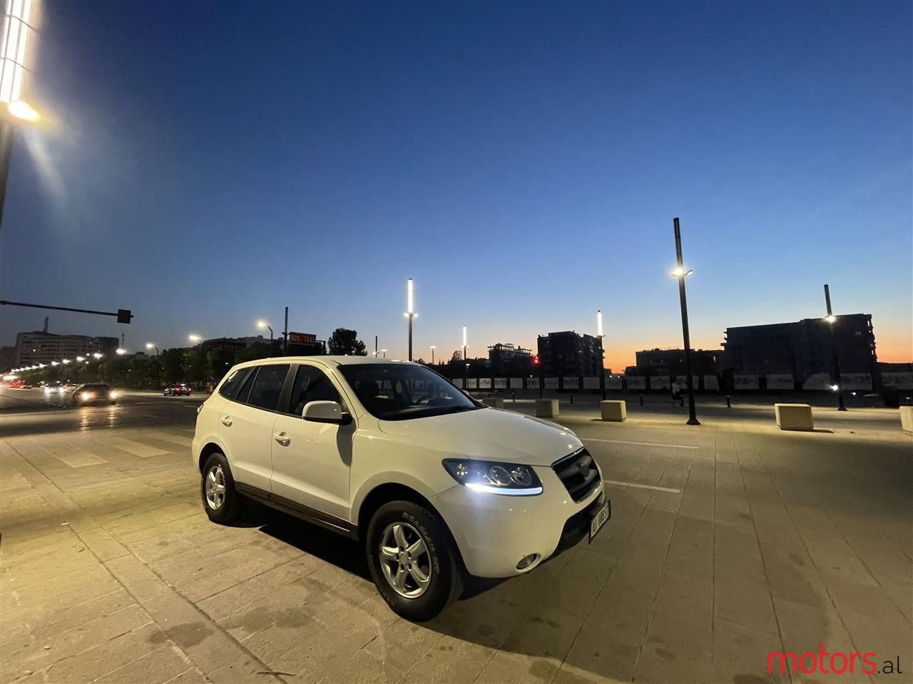 2008' Hyundai Santa Fe photo #1