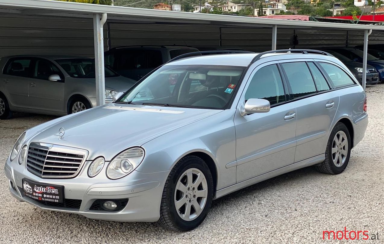 2008' Mercedes-Benz E 220 photo #1