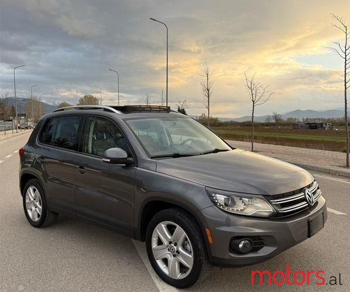 2014' Volkswagen Tiguan photo #1