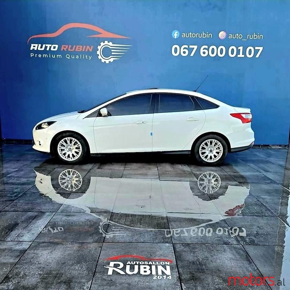 2013' Ford Focus photo #6