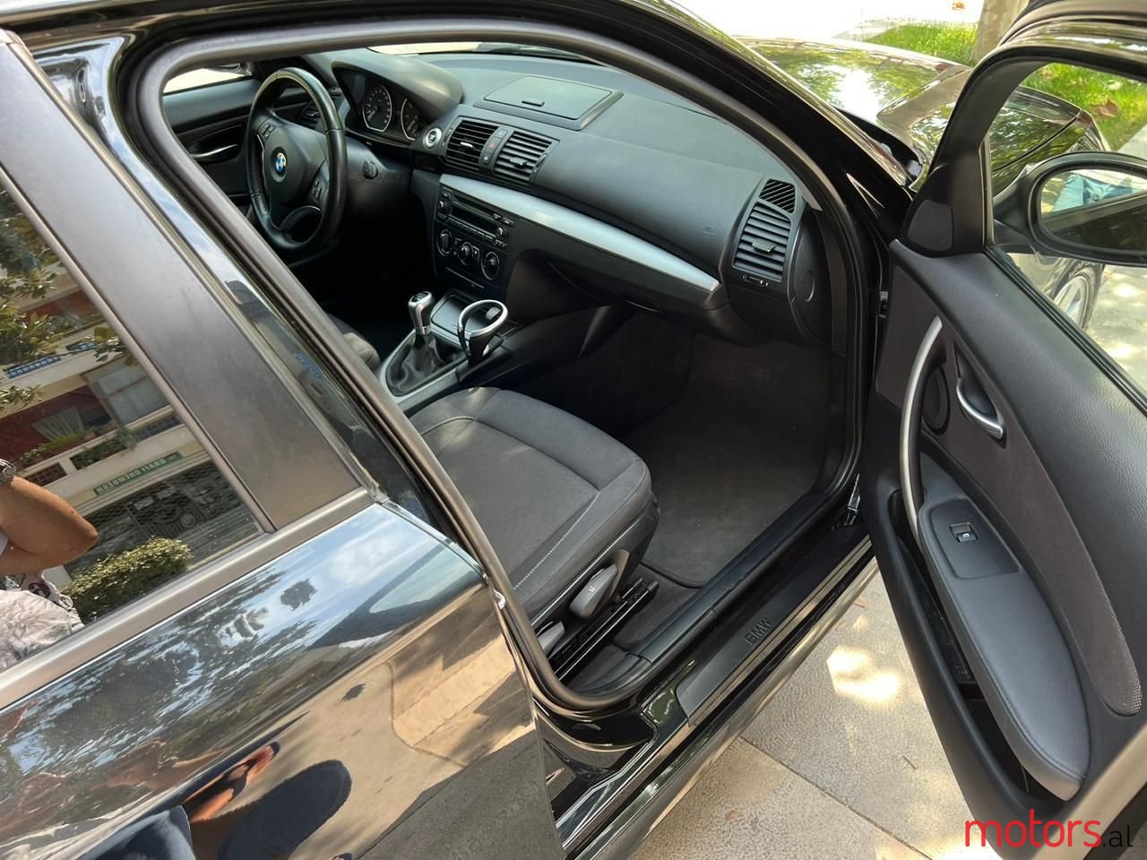 2011' BMW 116 photo #4