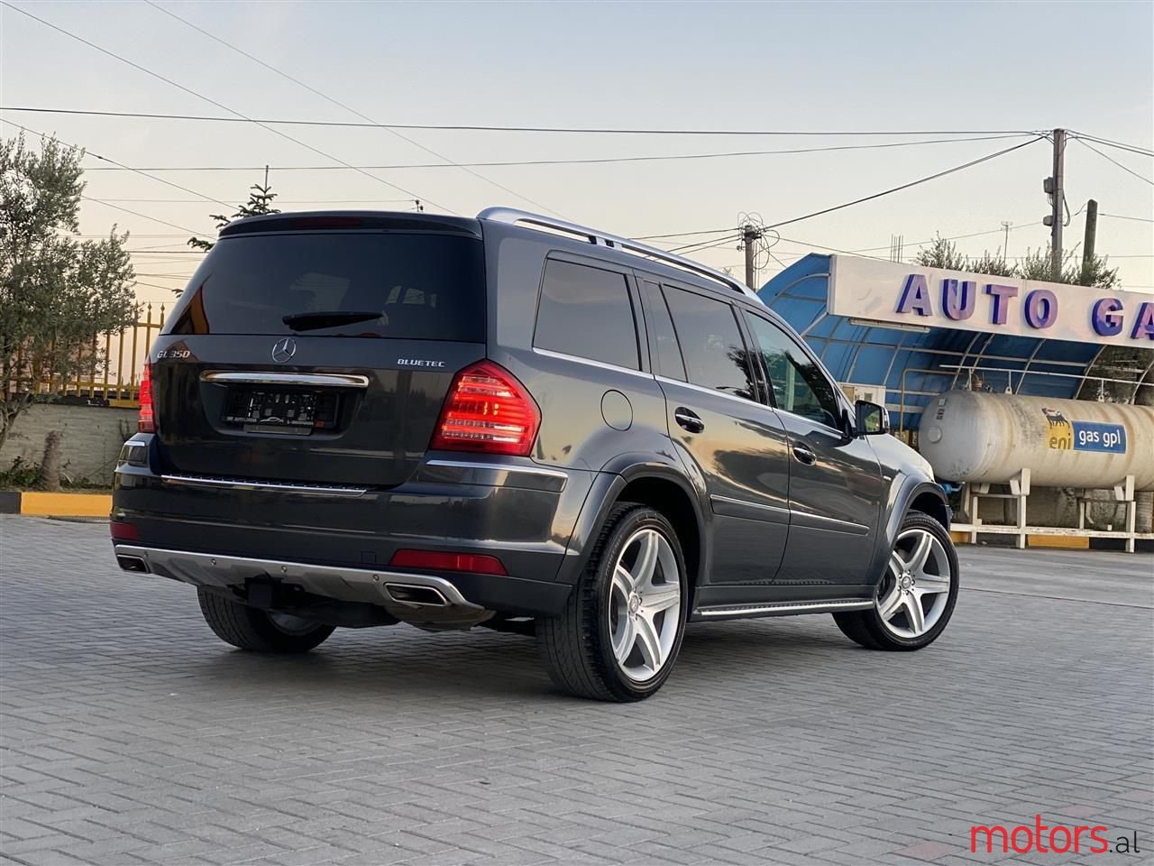 2011' Mercedes-Benz GL 350 photo #2