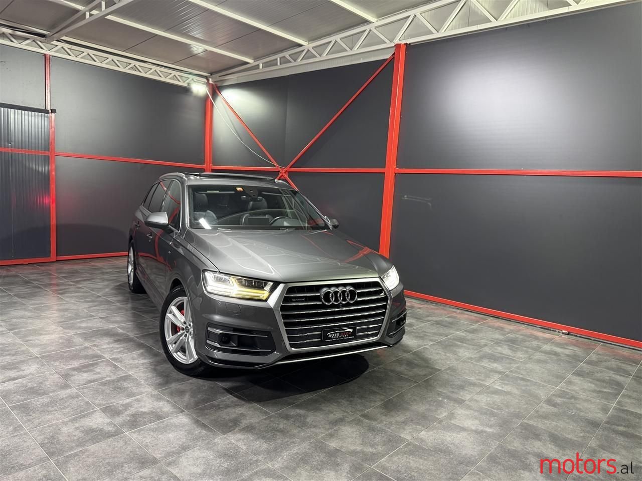 2016' Audi Q7 photo #1