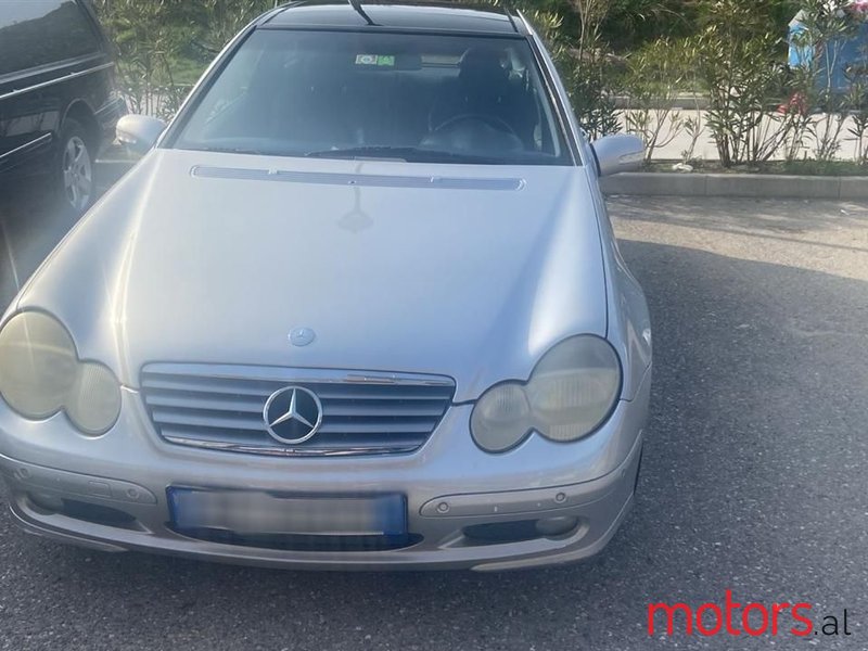 2001' Mercedes-Benz 230 photo #2