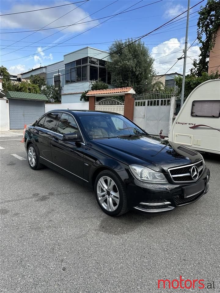 2011' Mercedes-Benz C 220 photo #2