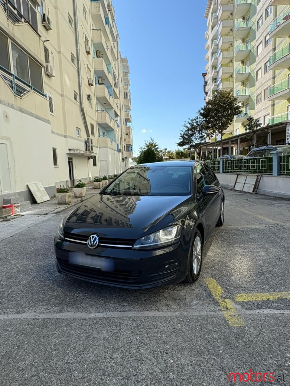 2015' Volkswagen Golf photo #2