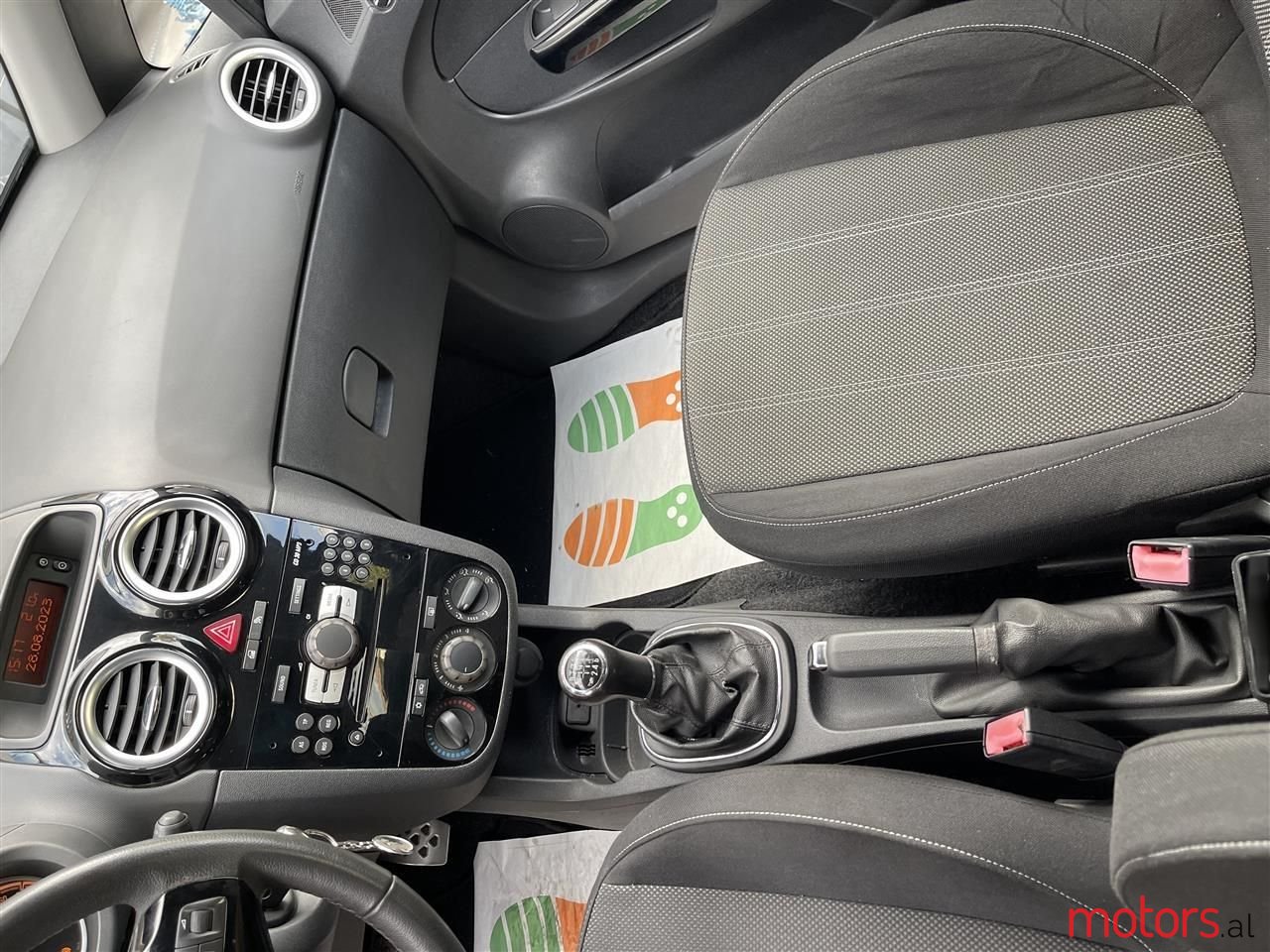 2012' Opel Corsa photo #2