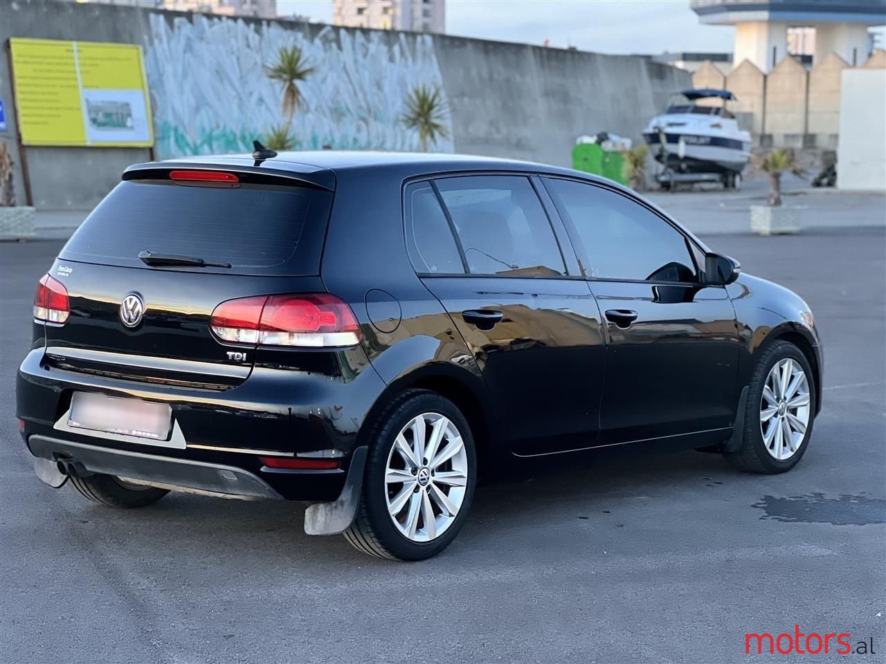 2013' Volkswagen Golf photo #3