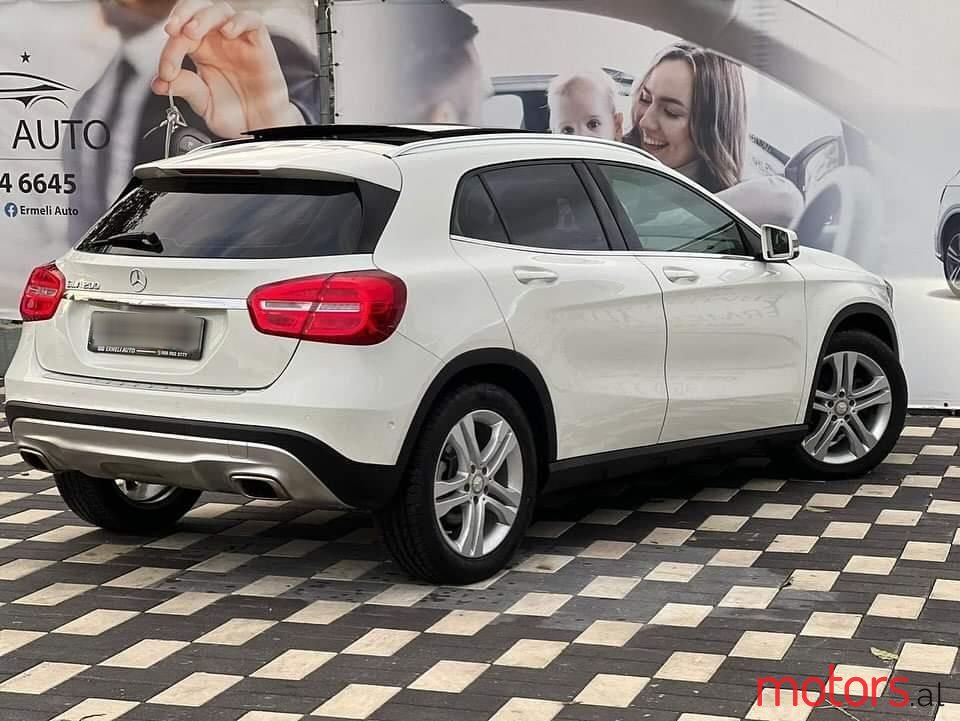 2015' Mercedes-Benz CLA 200 photo #2