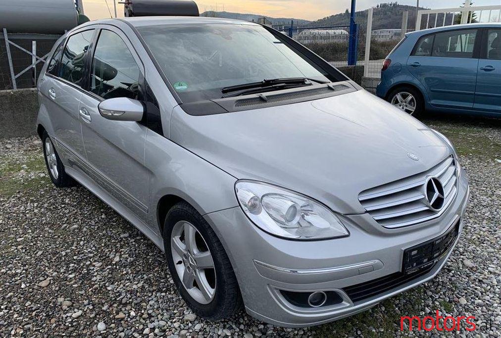 2006' Mercedes-Benz B 180 photo #1
