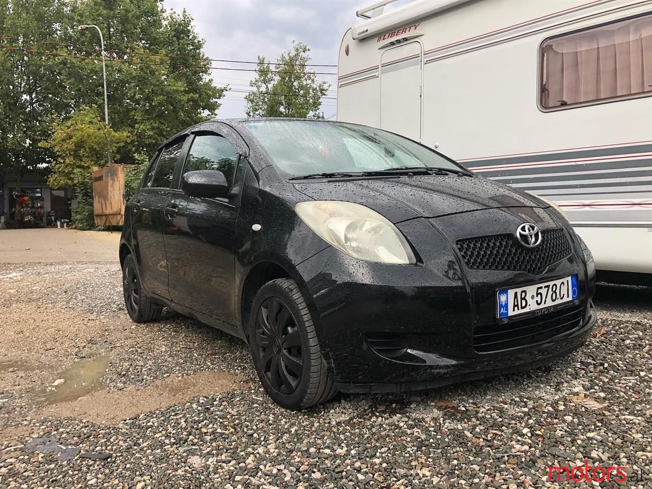 2006' Toyota Yaris photo #1