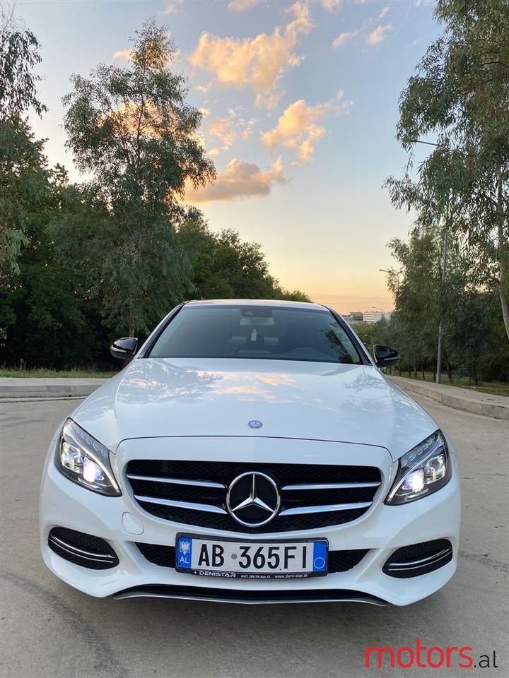 2015' Mercedes-Benz C 200 photo #5