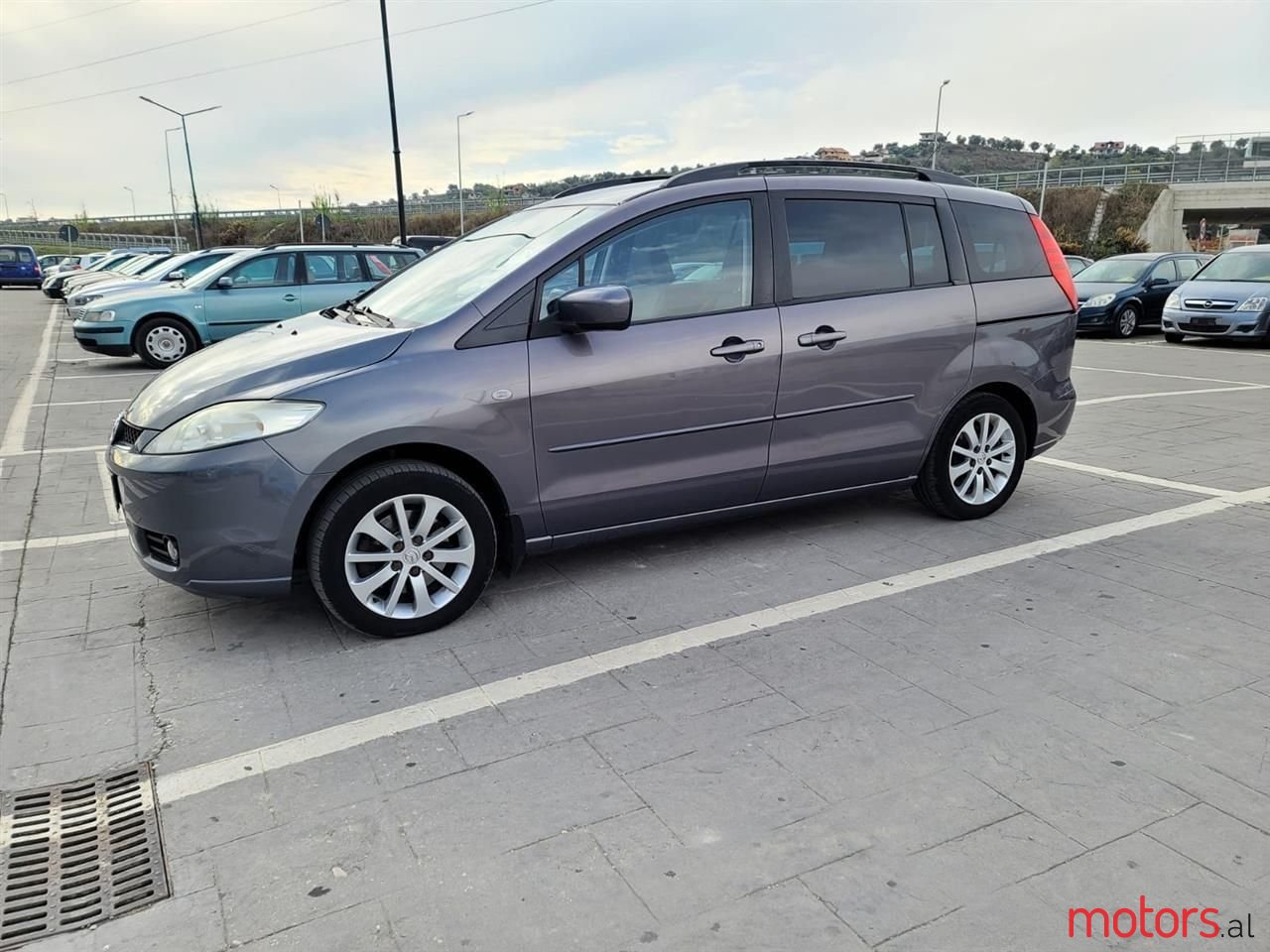 2007' Mazda 5 photo #5