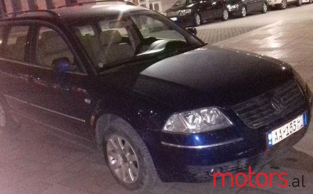 2003' Volkswagen Passat photo #1