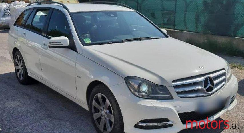 2012' Mercedes-Benz C 220 photo #1