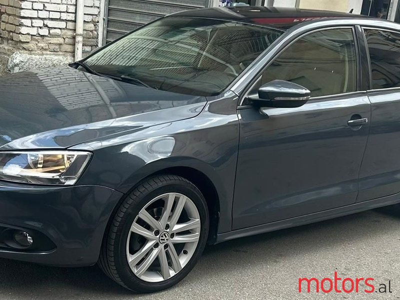 2013' Volkswagen Jetta photo #3