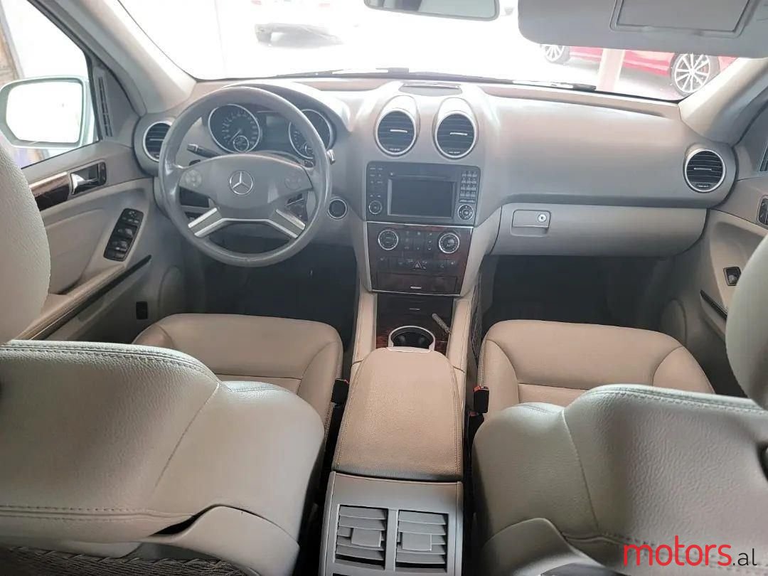 2009' Mercedes-Benz ML 320 photo #2