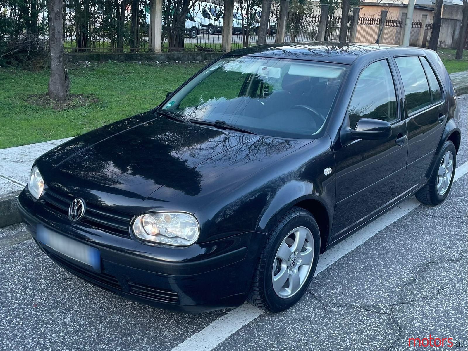 2000' Volkswagen Golf photo #3