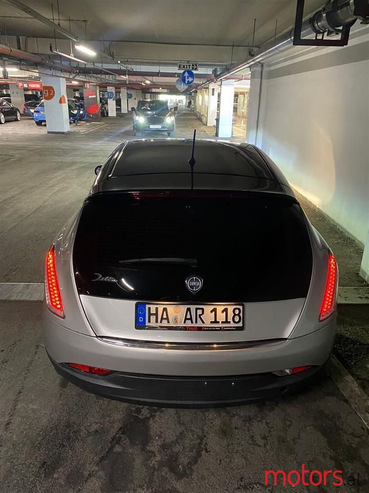 2009' Lancia Delta photo #3