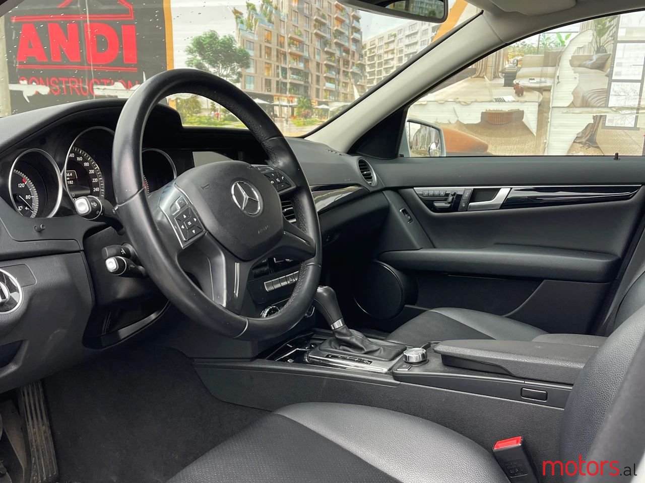 2013' Mercedes-Benz C 220 photo #1