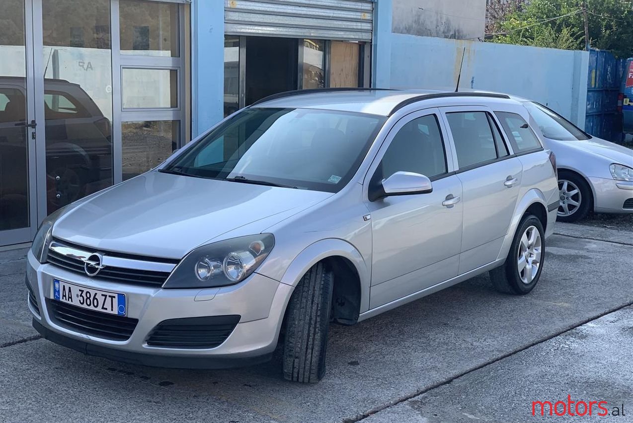 2006' Opel Astra photo #1