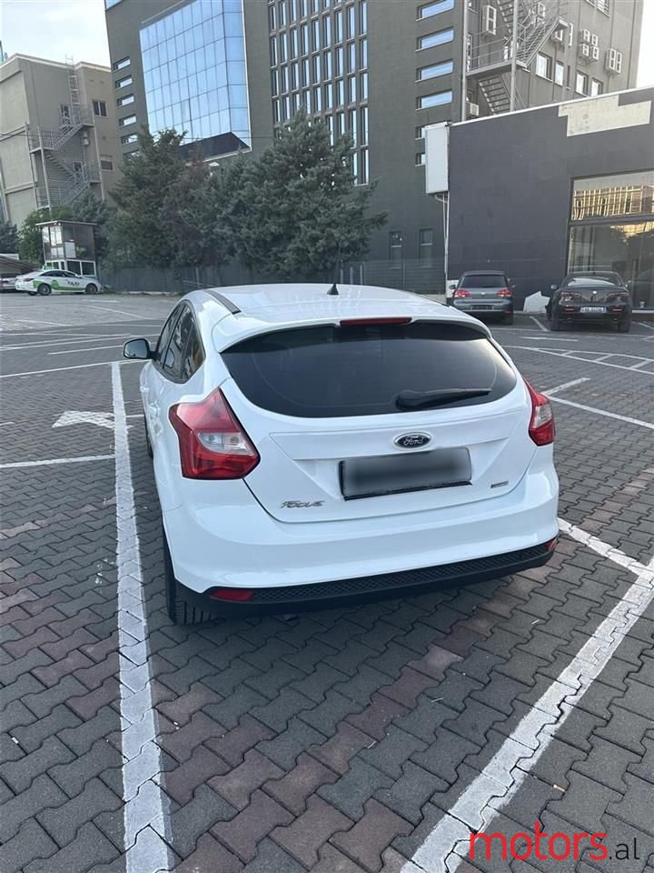 2012' Ford Focus photo #5