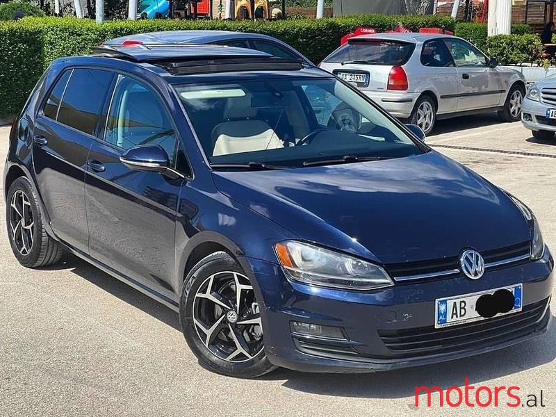 2016' Volkswagen Golf photo #1