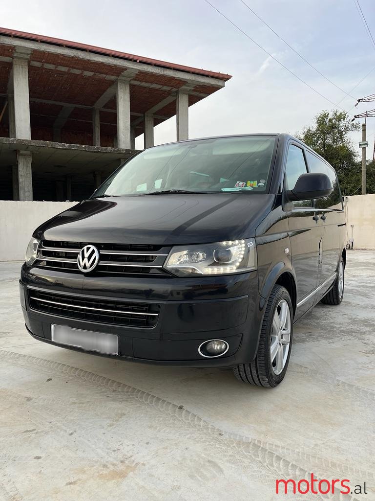 2012' Volkswagen T5 Multivan photo #1