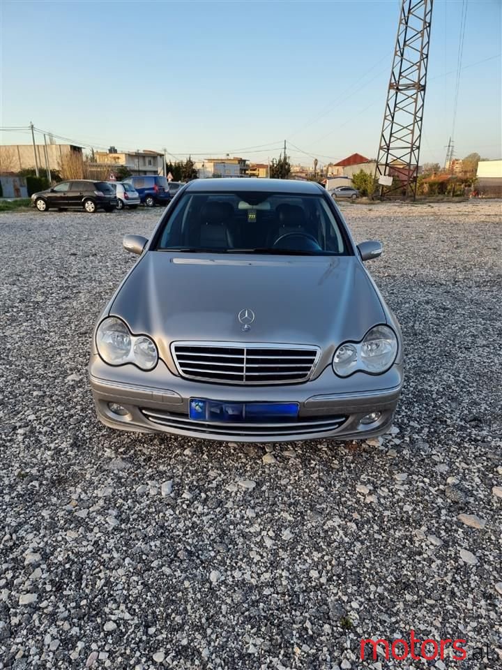 2006' Mercedes-Benz C 220 photo #2